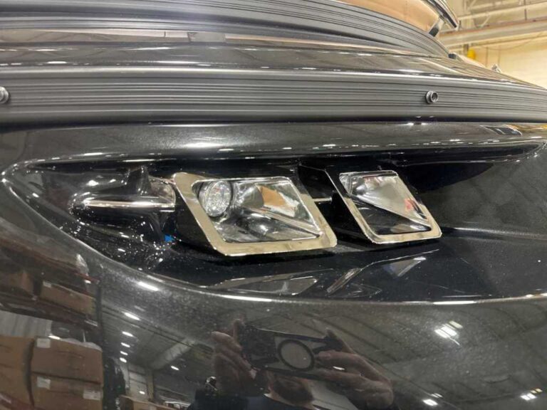 2026 Bennington 25QSRA - ESP+ - Arch - Blackout US-ETWC6895L526 [photo 21]